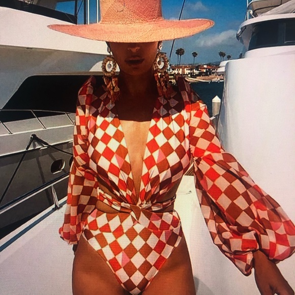 Swimsuit - Picture 2 of 8